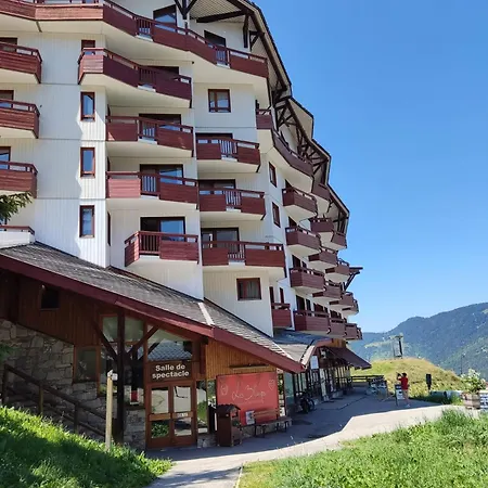 Apartment Ski-in Ski-out 1 Bed, La Tania Courchevel